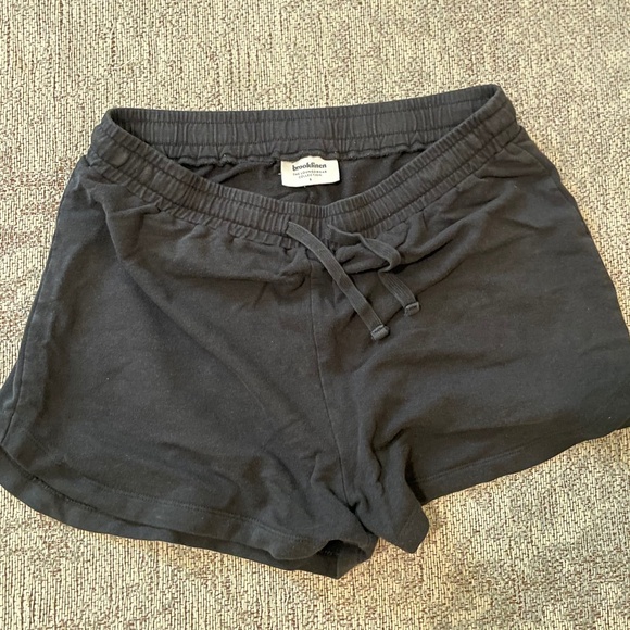 Brooklinen The Loungewear Collection Women's Black Shorts - Size Small - Picture 1 of 3